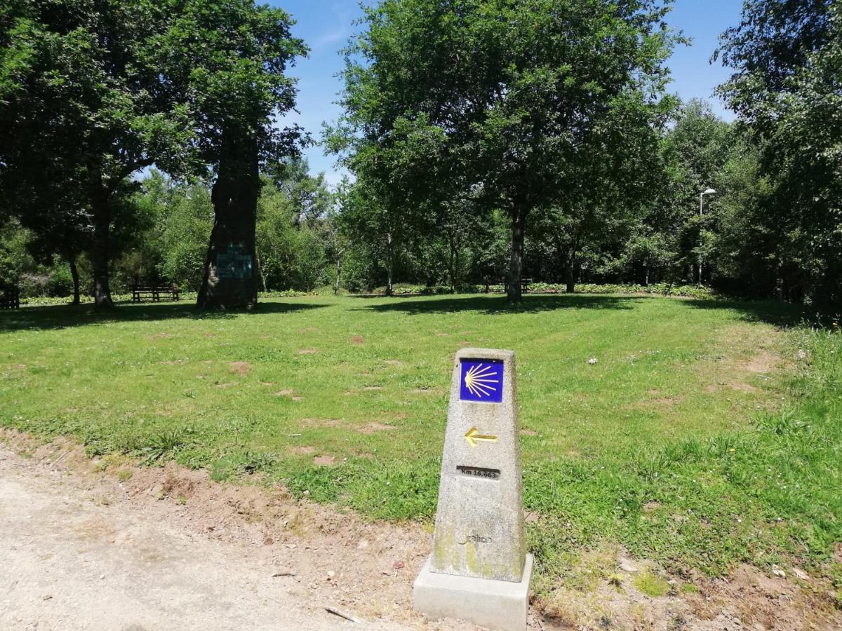 Albergue Camino Real Sigueiro Kültér fotó